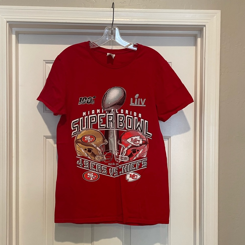 Red Super Bowl LIIV t-shirt. 49ers v Chiefs